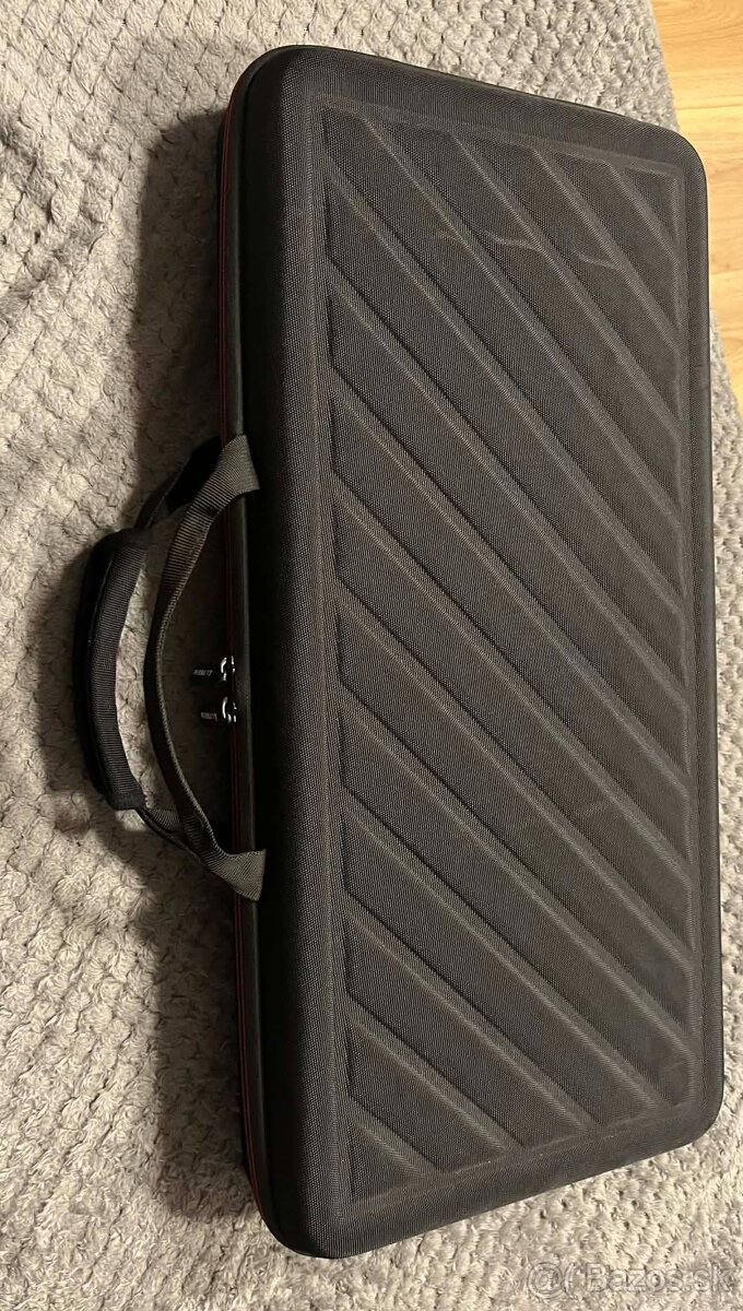 DJ kontroller numark mixtrack platinum FX - 3