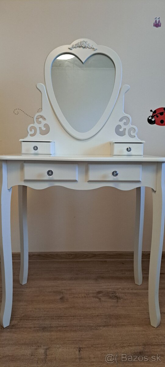Kozmetický (toaletný) stolík - 3