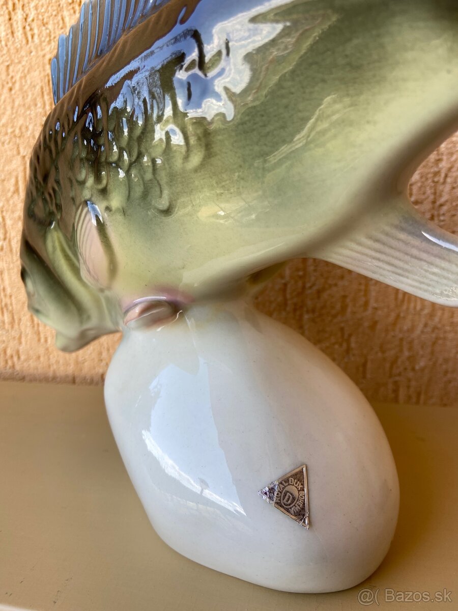 Royal Dux Bohemia. Porcelánová soška ryba. - 3