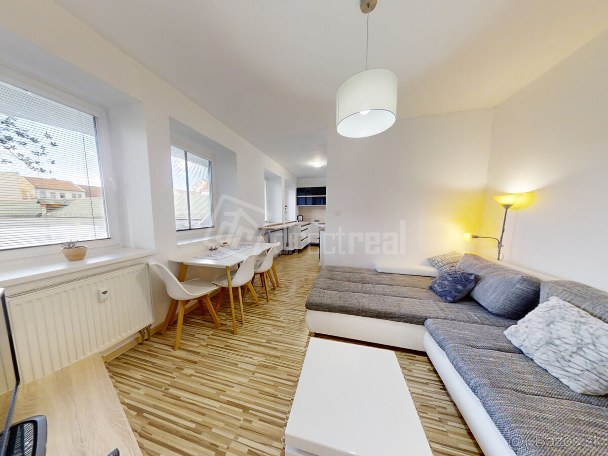 Na prenájom kompletne zariadený dvojizbový byt v centr… - 3