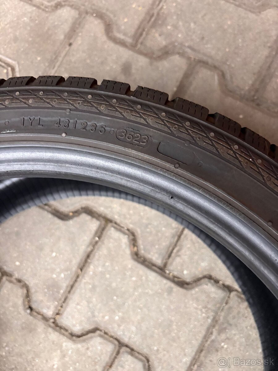 Zimné Pneu Nokian 225/40r18 - 3