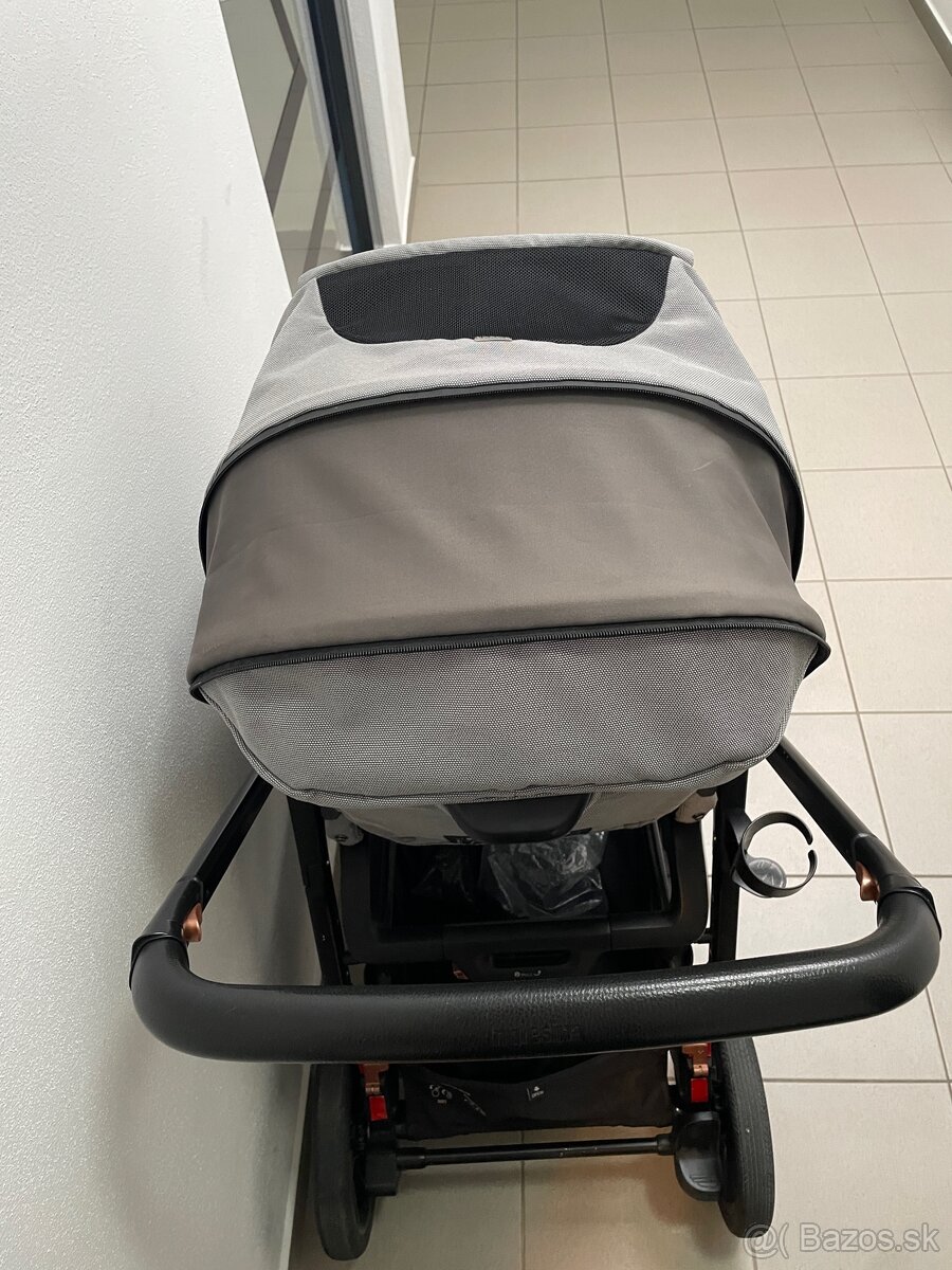 Inglesina Aptica XT - 3