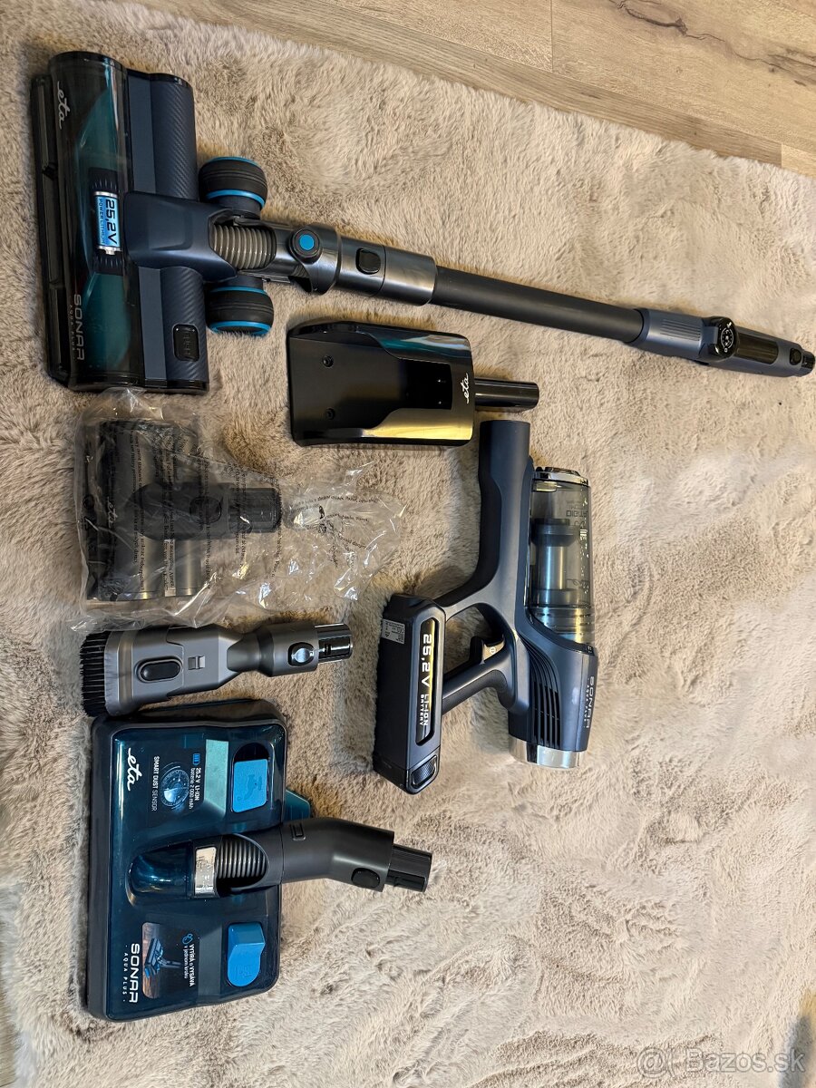 Tyčový vysávač ETA Sonar Aqua Plus 3232 90000 modrý - 3