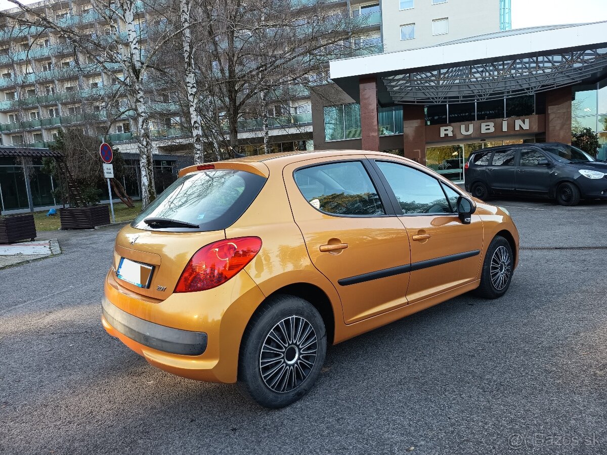 Peugeot 207 1,4 - 3