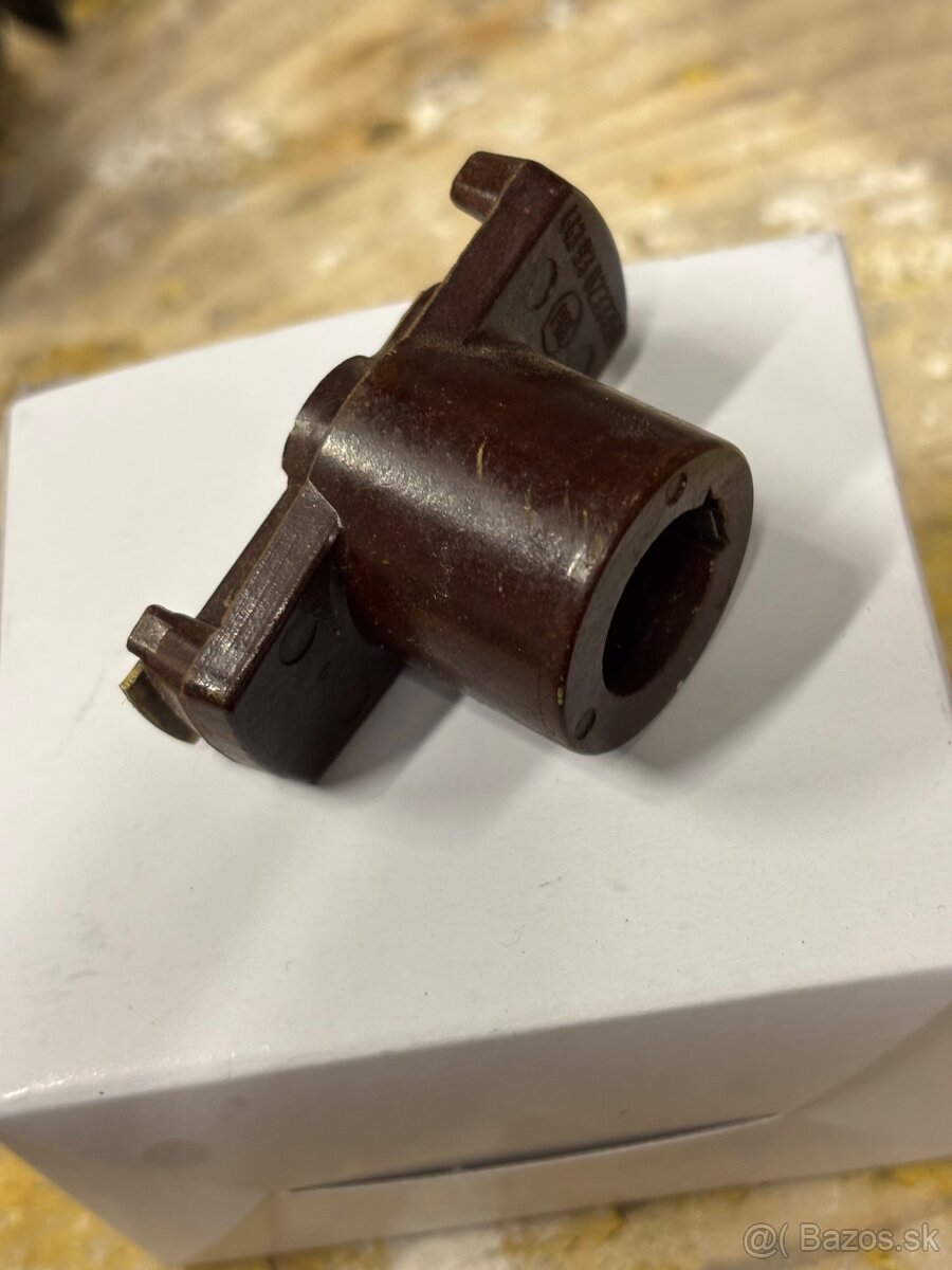 palec rozdeľovača škoda 120 - 3