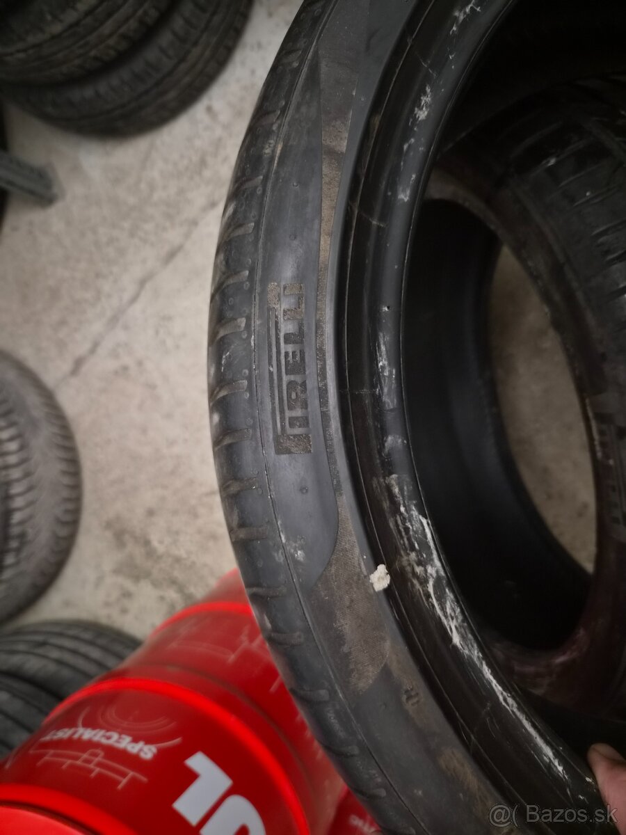 Pirelli 225/40R19 - 3