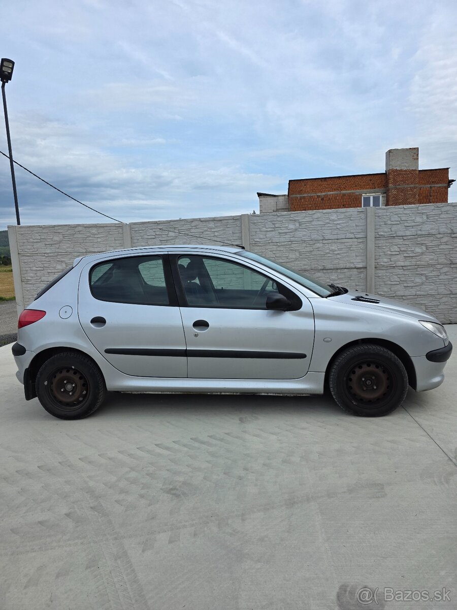 Peugeot 206 - 3