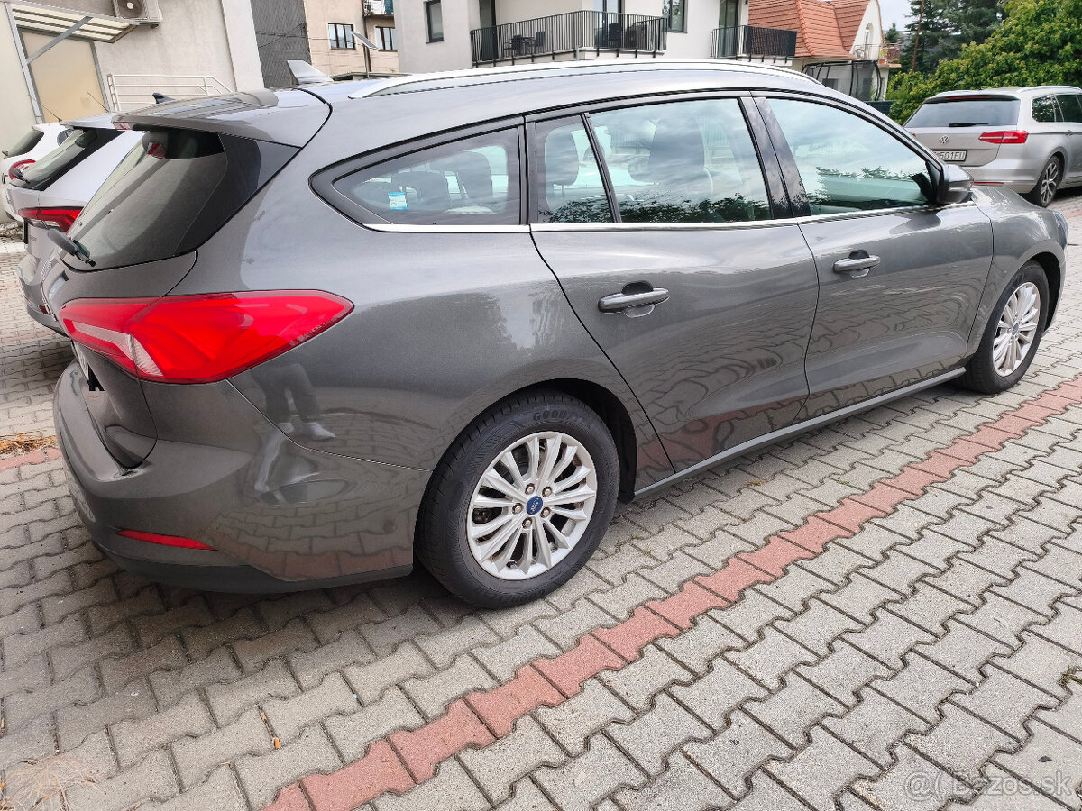 Ford Focus Kombi 1.5 TDCi EcoBlue Titanium A/T 8 - 3