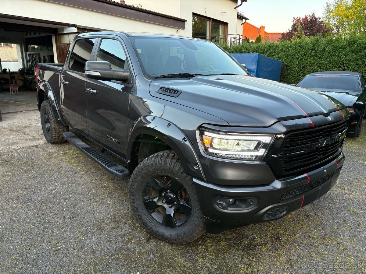 Dodge RAM 5.7 4x4 TUNING, SPORT, BLACK EDITION