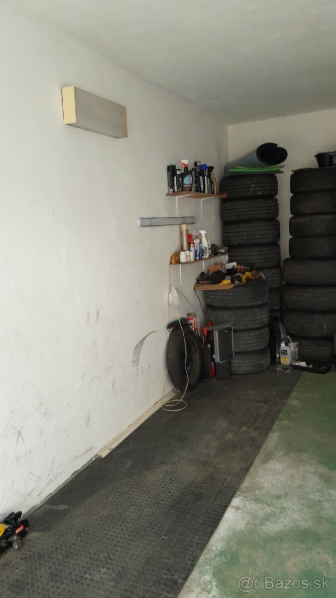 Garáž - 3