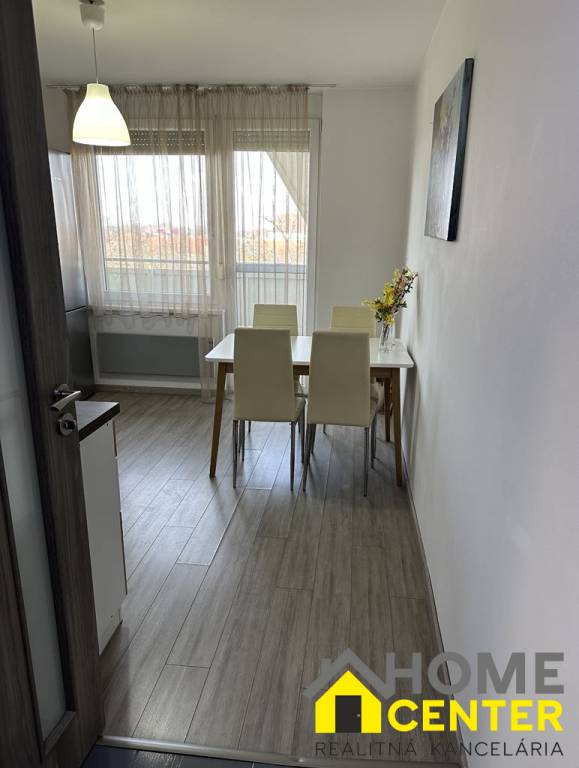 PRENÁJOM : 2 izbový byt v SOHO TOWER - Komárno - 3