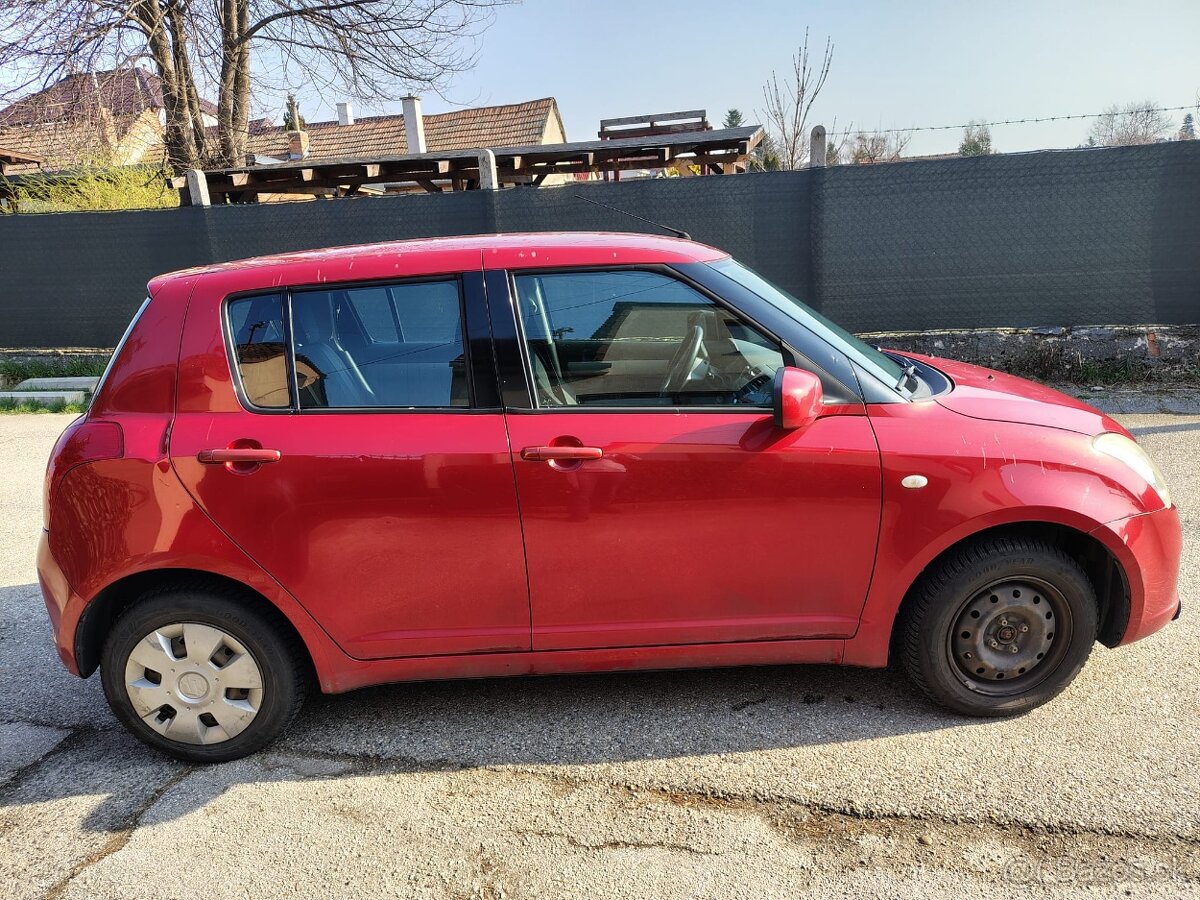 Suzuki Swift 1.3 - 3