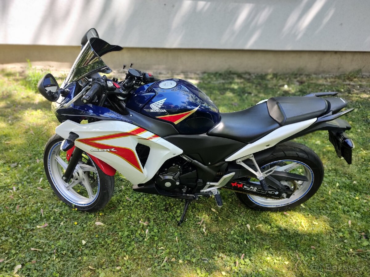 Honda CBR250R - 3