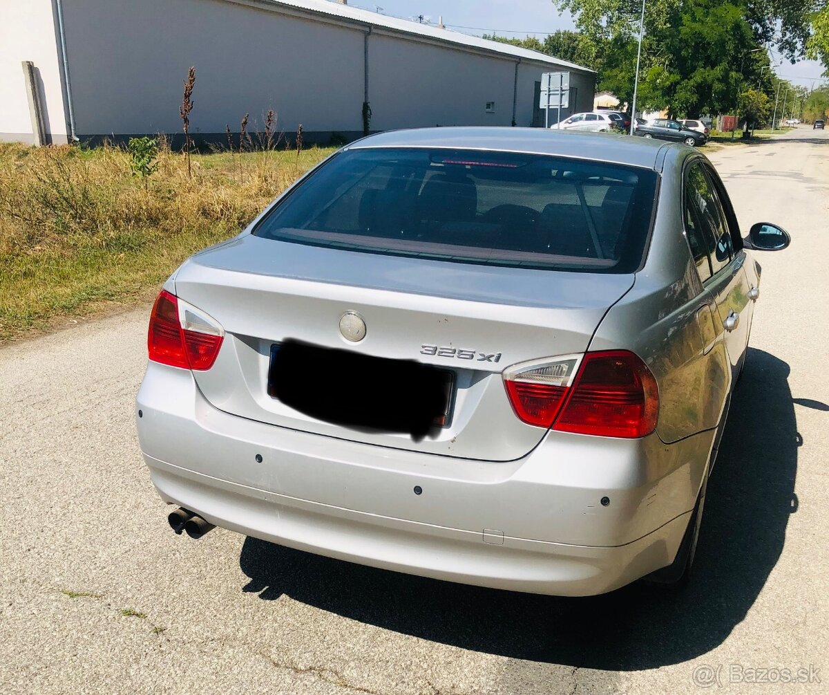 Predám BMW 325i E90 2.5l R6 / r.v. 2006 - 3