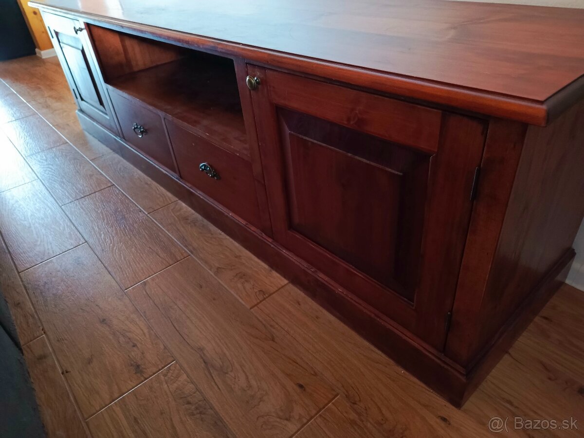 TV stolík z akáciového masívneho dreva - 3