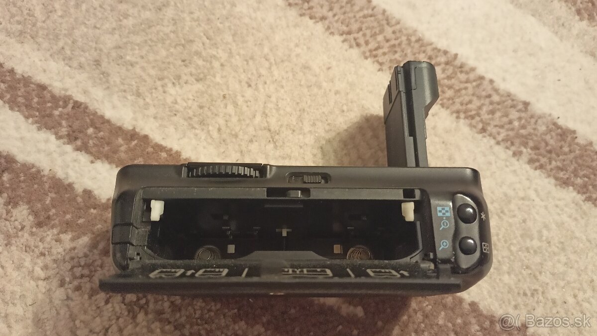 Batériový grip Canon BG-E4 - 3