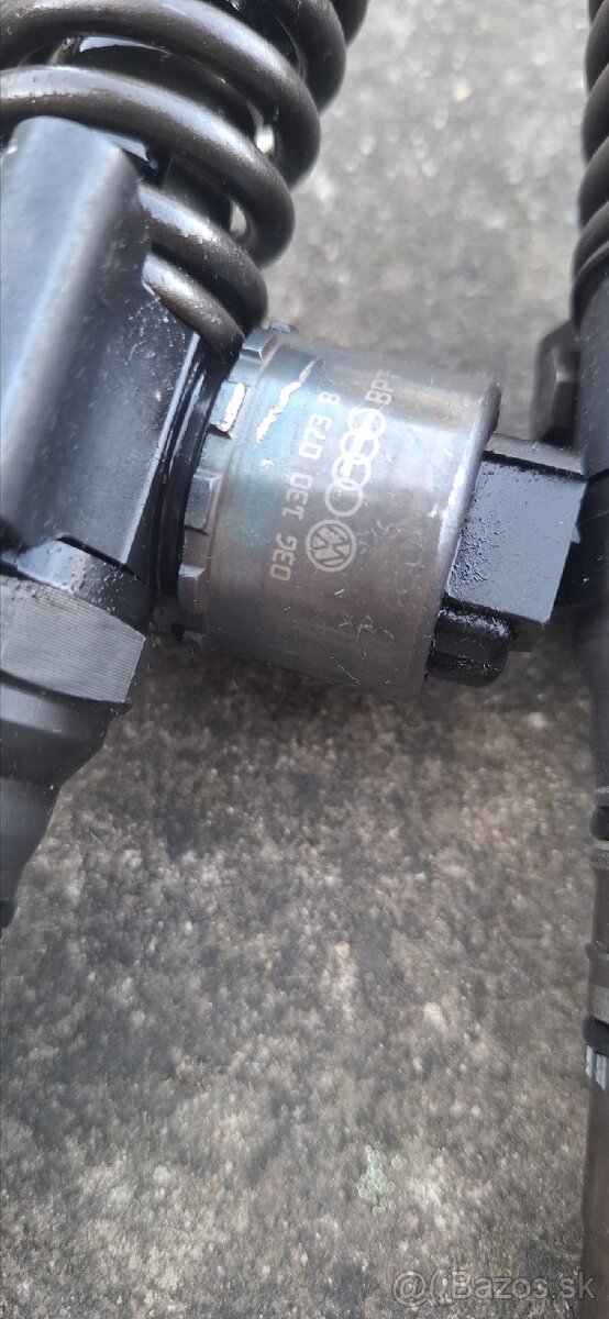 03G130073B Vstrekovacie trysky VW Group 2.0TDI - 3