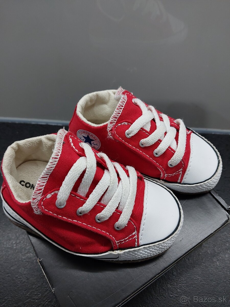 Capacky converse - 3