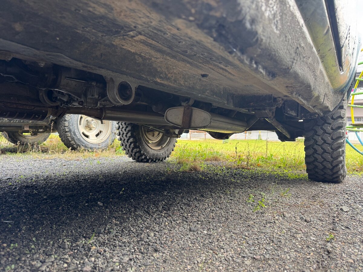 Predám Lada Niva 1.7i + LPG - 3