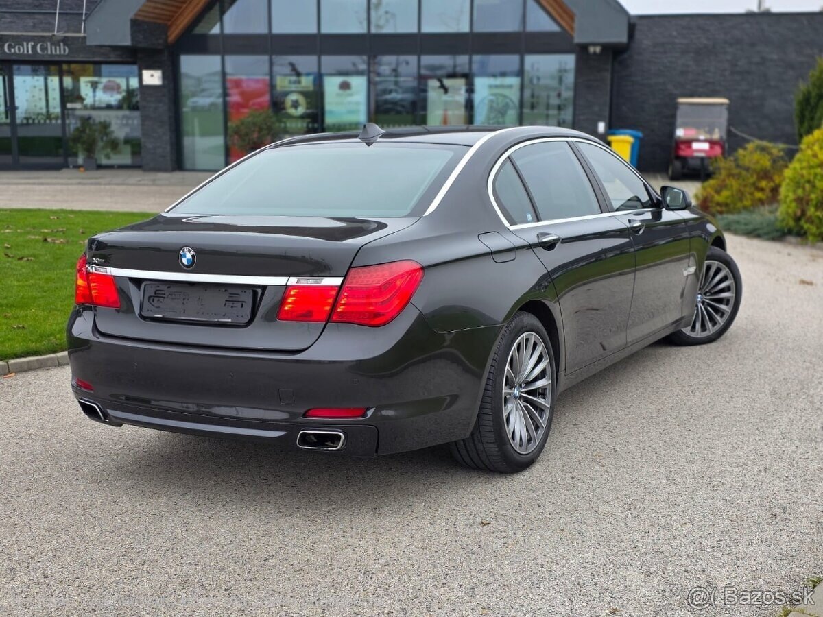 BMW 750XD LONG 4.4i 300 kw - 402 HP Nová STK/EK - 3