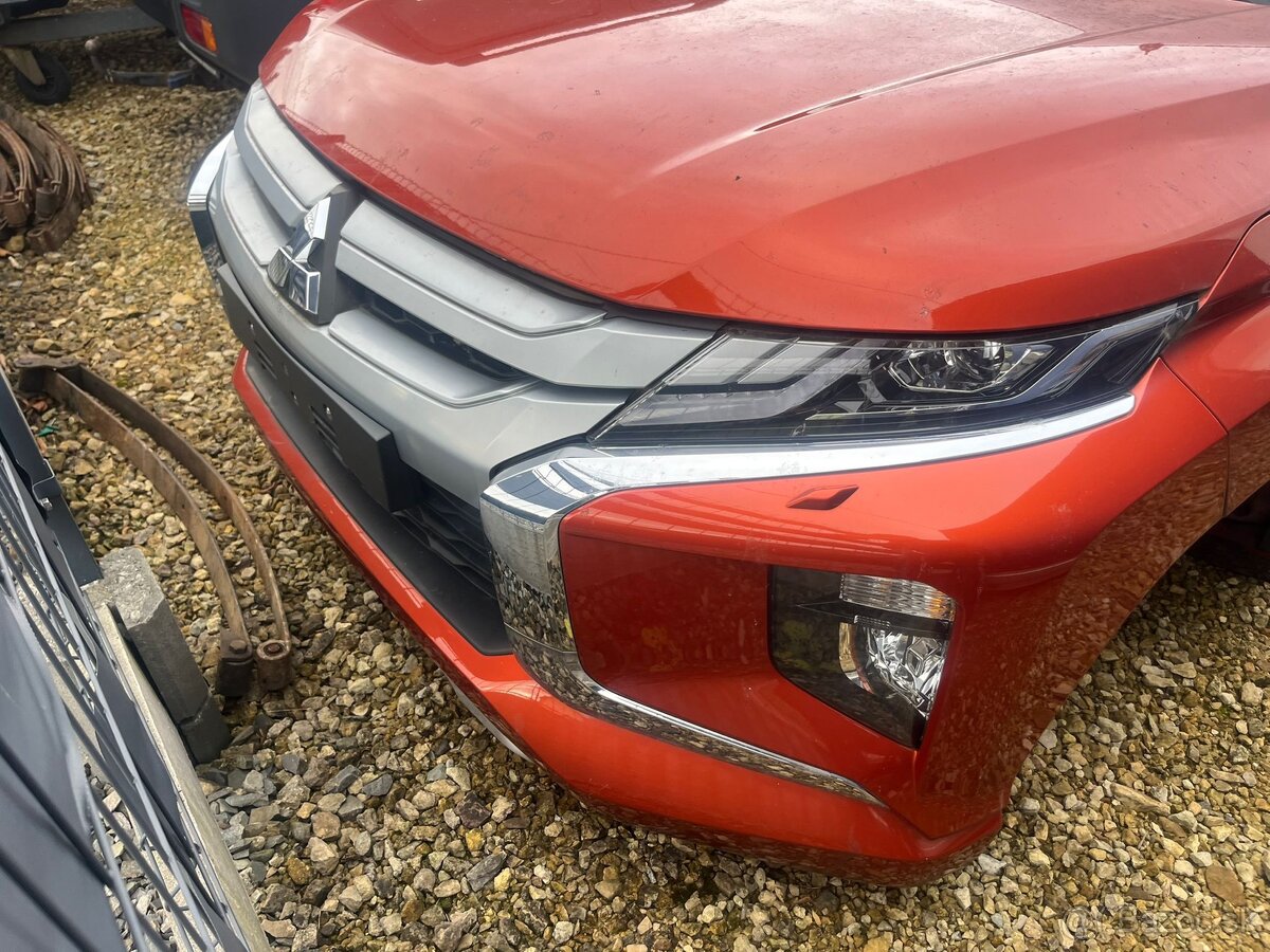 Mitsubushi L200 kabína - 3