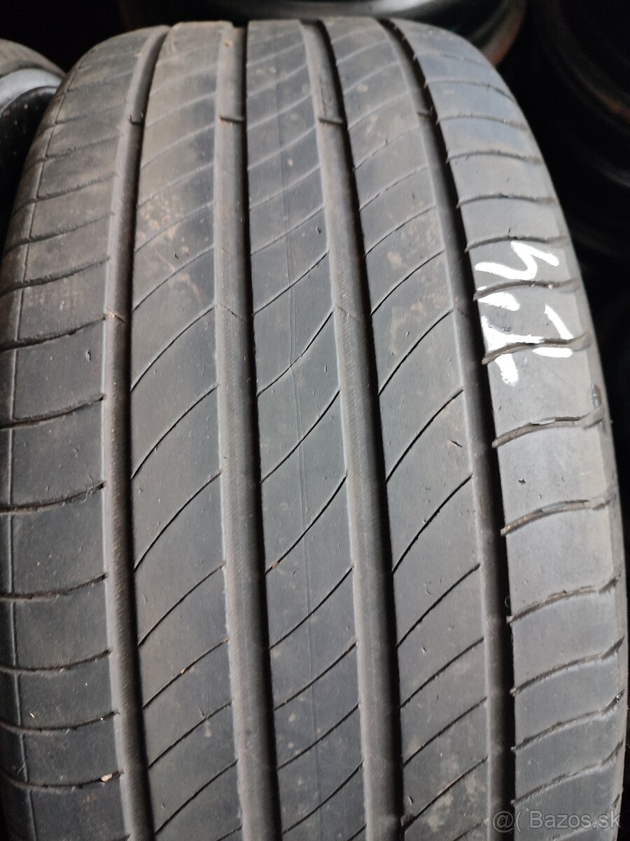 215/55 R18 Michelin - 3