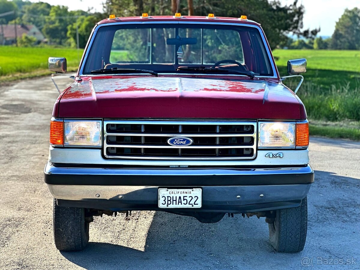 1991 Ford F-250 7.5 V8 XLT | 4x4 | MANUÁL