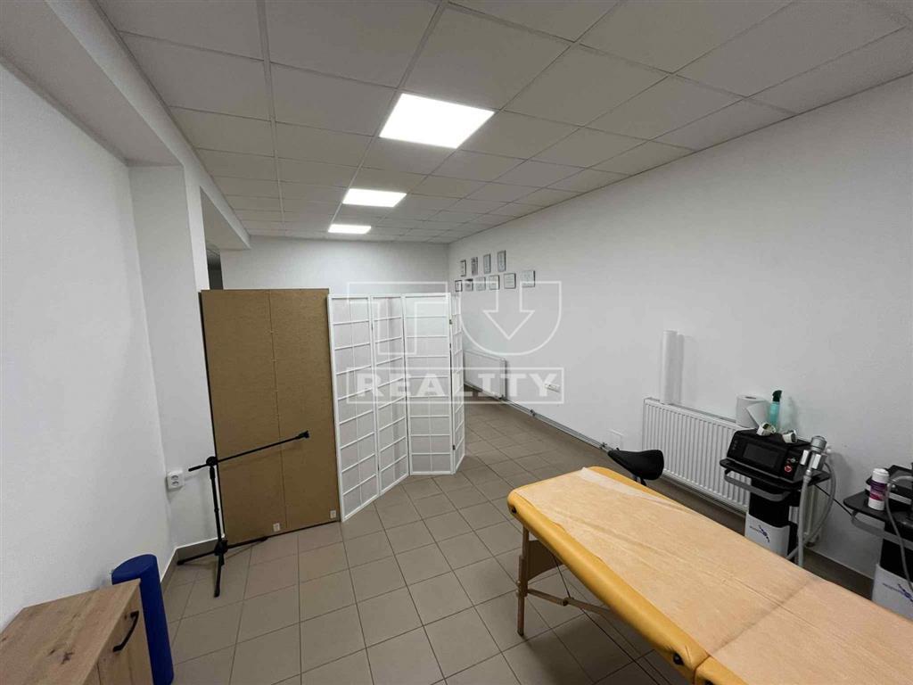 PRENÁJOM KOMERČNÝCH PRIESTOROV (30 m2) V BÁNOVCIACH NAD... - 3