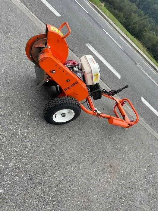 Pňová fréza DOSKO - motor HONDA GX200 - Stroj ako nový - 3