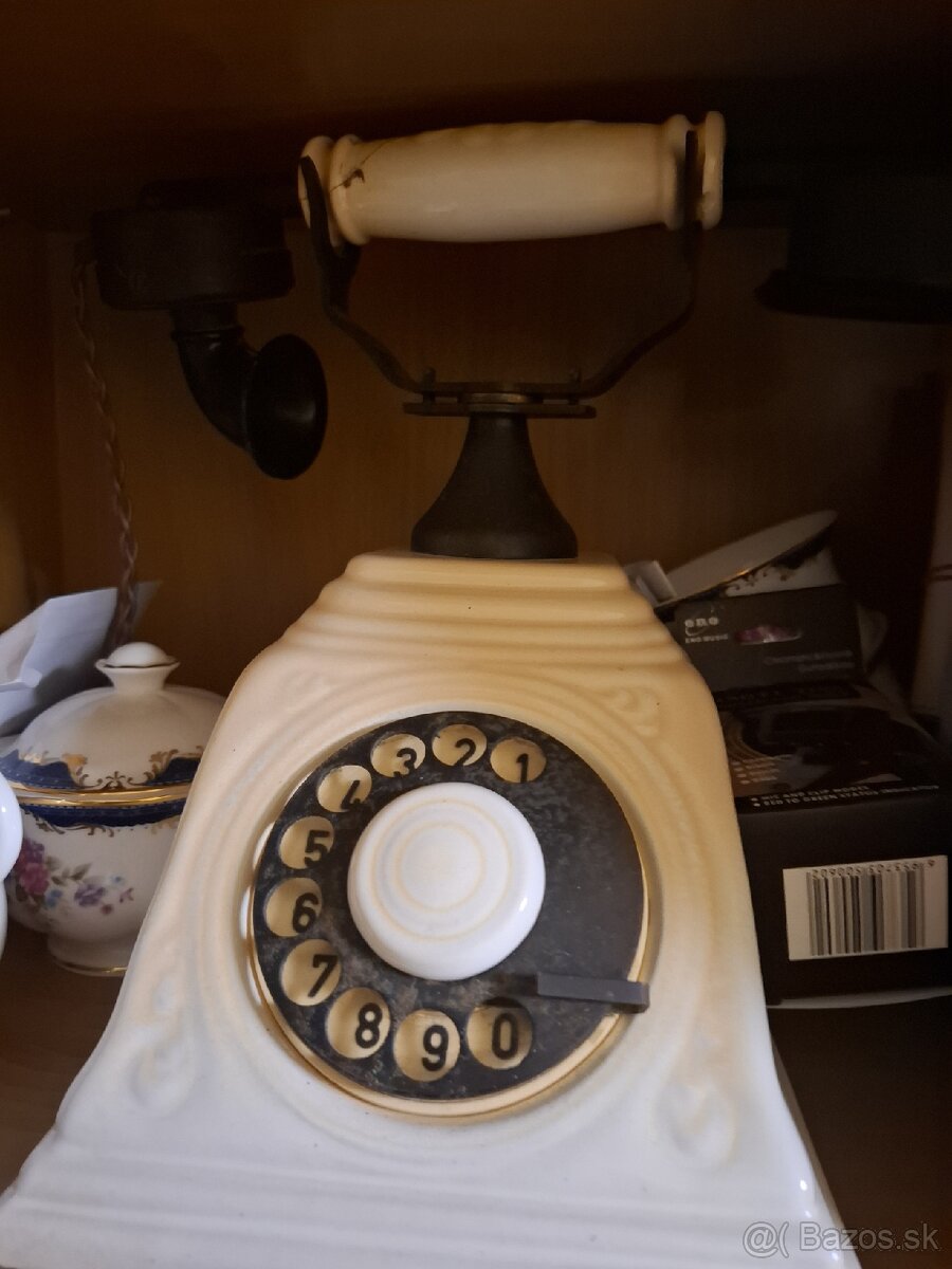 Porcelánový telefon - 3