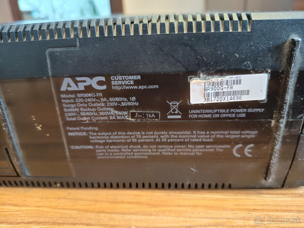 Záložný zdroj APC BR900G-FR - 3