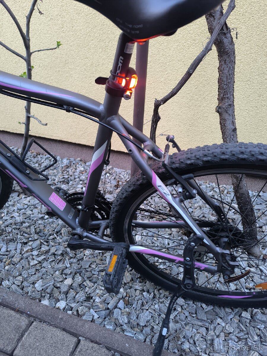 Dámsky pekný bicykel - 3