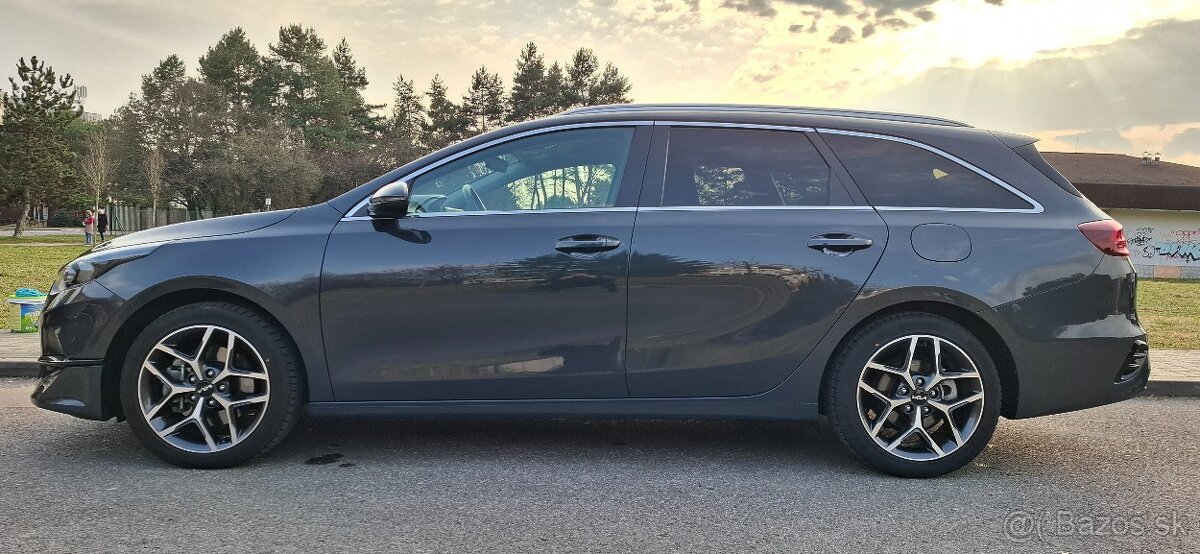 Kia Ceed SW 2025 ,A7, Gold v Záruke - 3