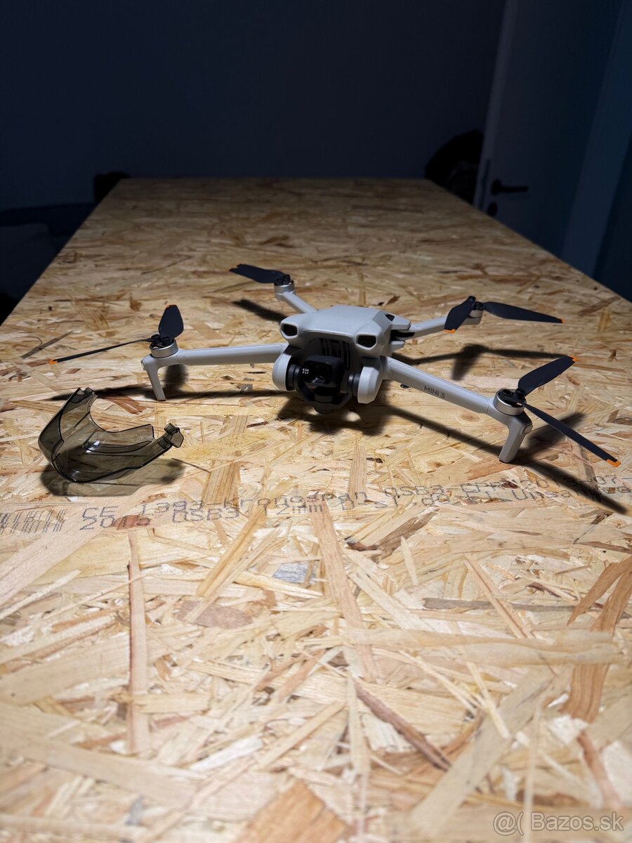 DJI Mini 3 + 2 batérie + príslušenstvo - 3