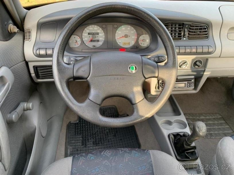 ŠKODA FELICIA,FAVORIT sedačky,volant,stredový panel,plato - 3