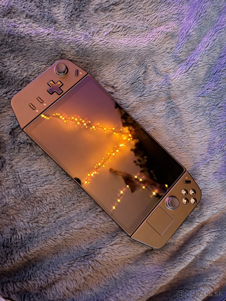 Lenovo Legion GO - 3