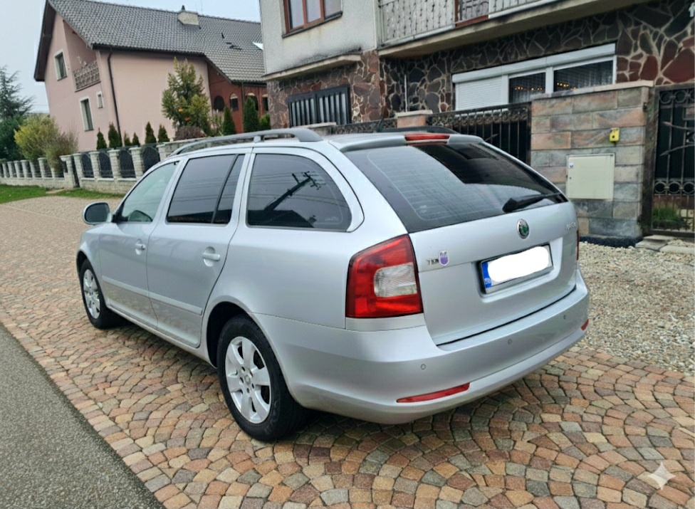Škoda Octavia II FACELIFT Combi TDI 77KW - 3
