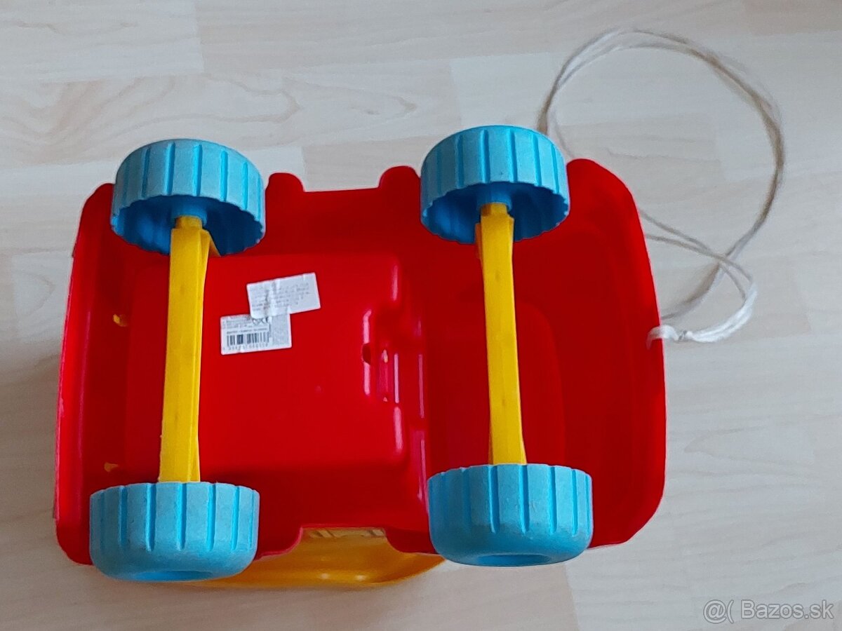 Autíčko s formičkami a presýpacím mlynom - 3