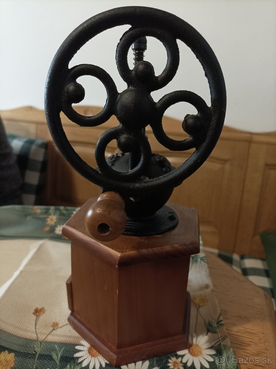 Drevený mlynček na kávu - 3