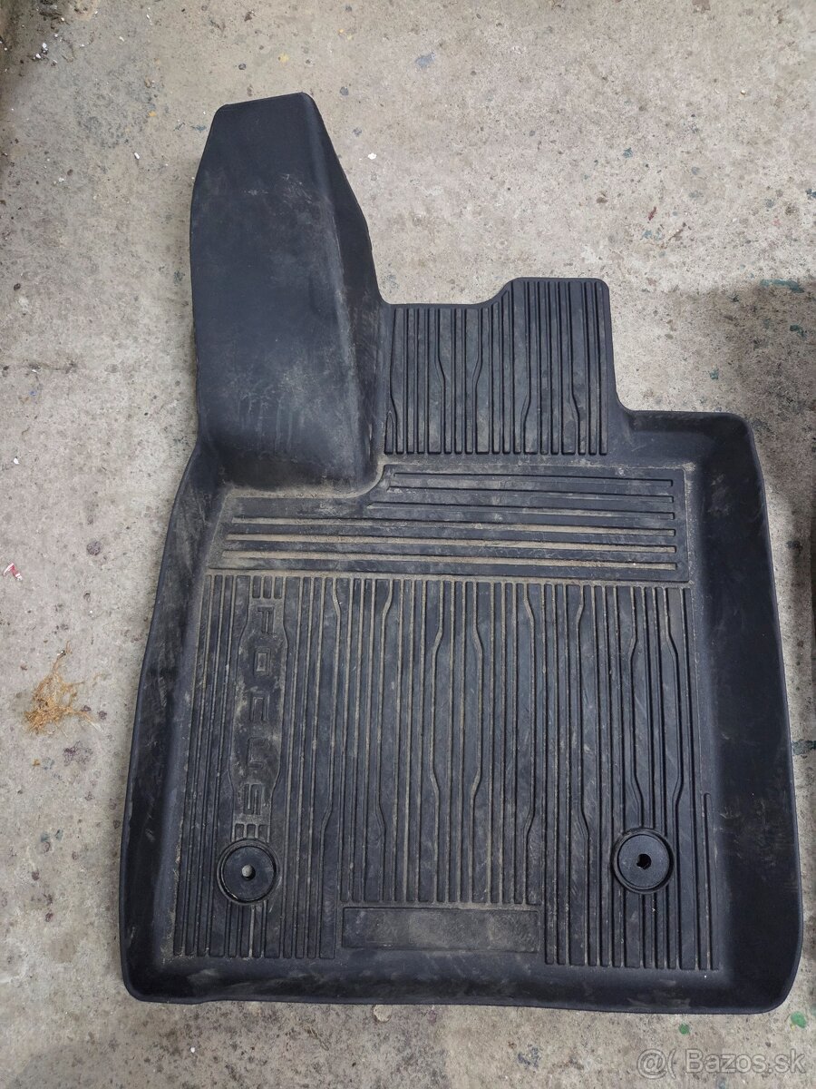 Gumené rohoze Ford focus mk4 - 3