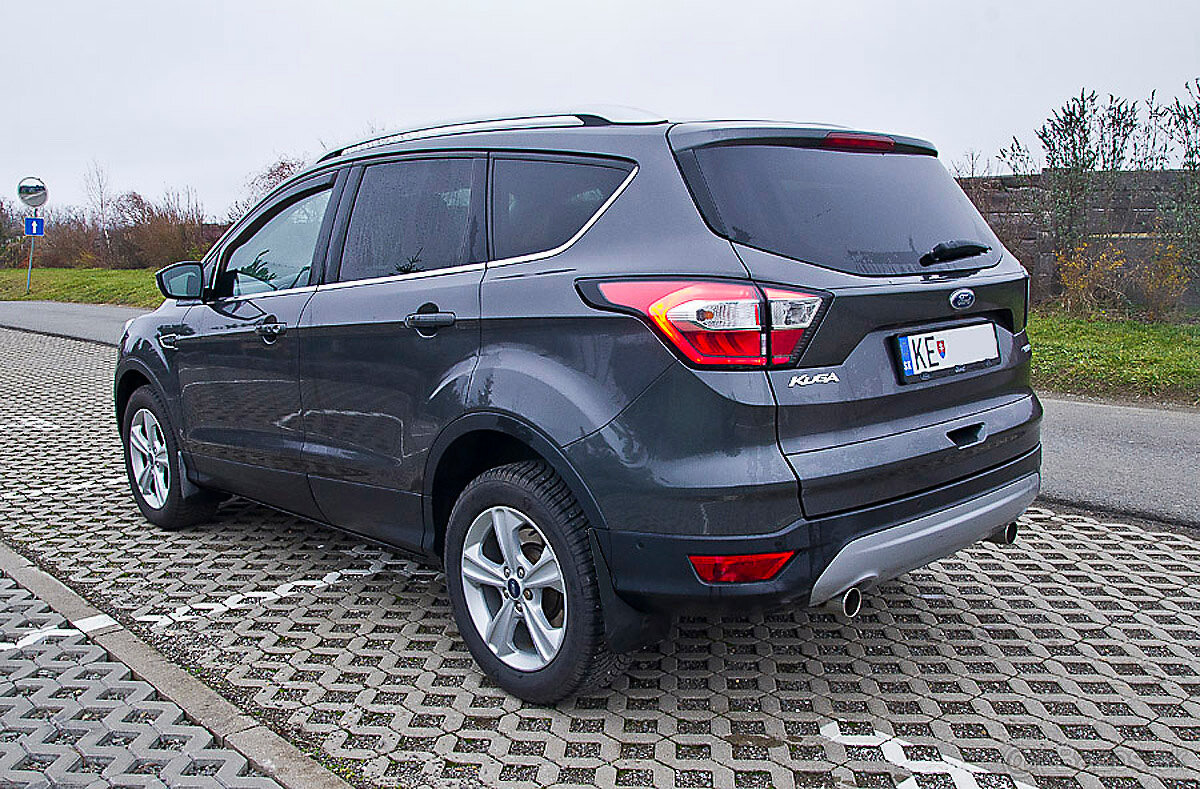 Ford Kuga Titanium 1,5 EcoBoost - 3