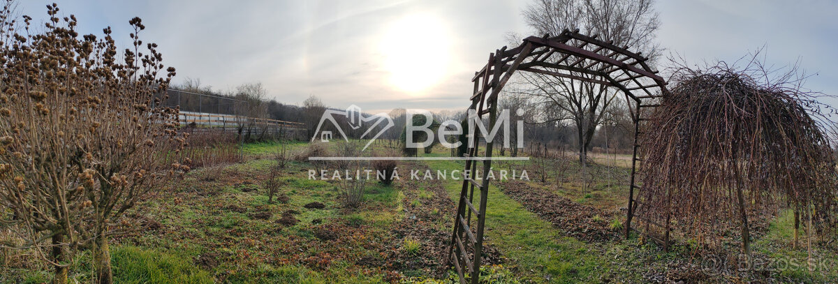 Pozemok 7 400 m² len 33 km od Košíc - 3