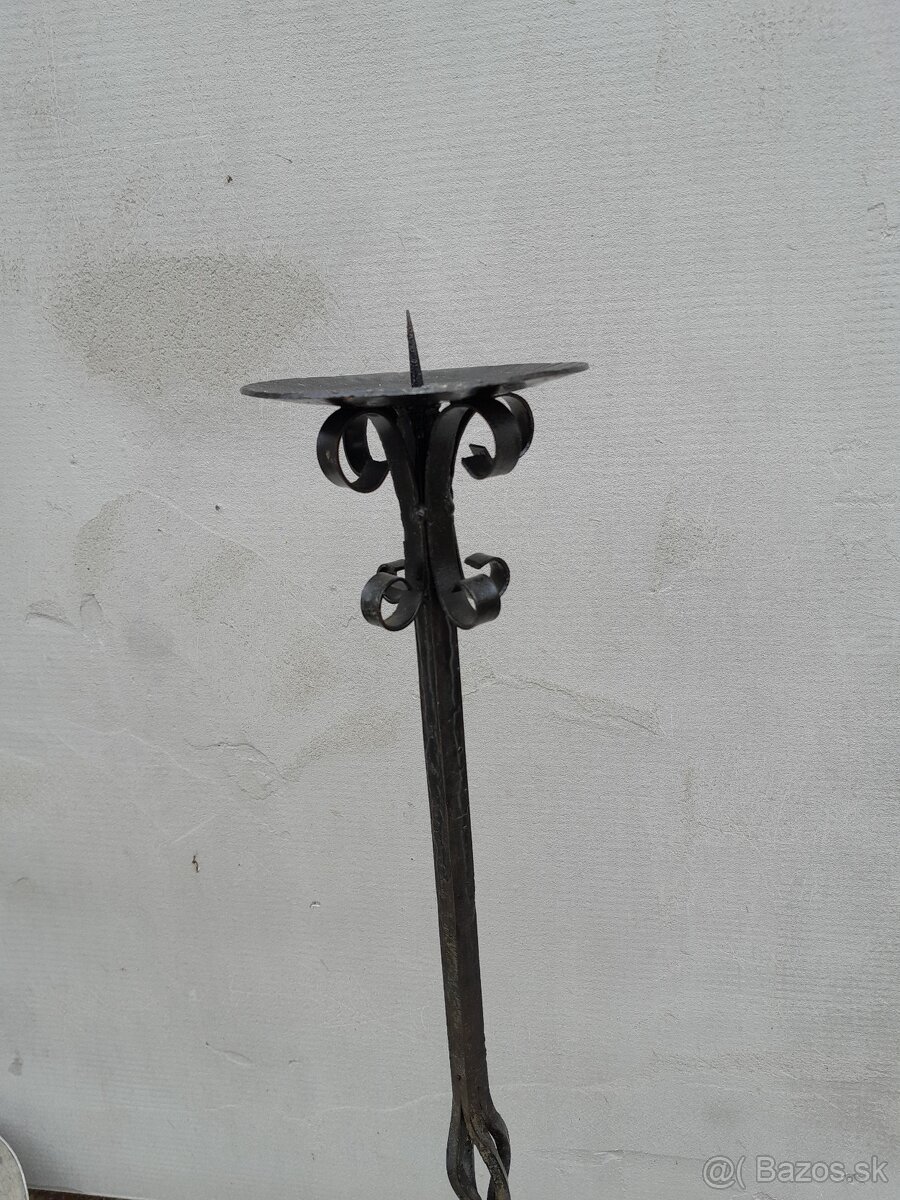 Predám kovaný svietnik - 3