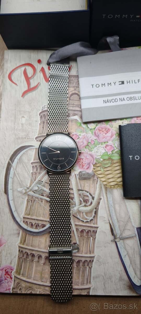 Tommy Hilfiger - 3