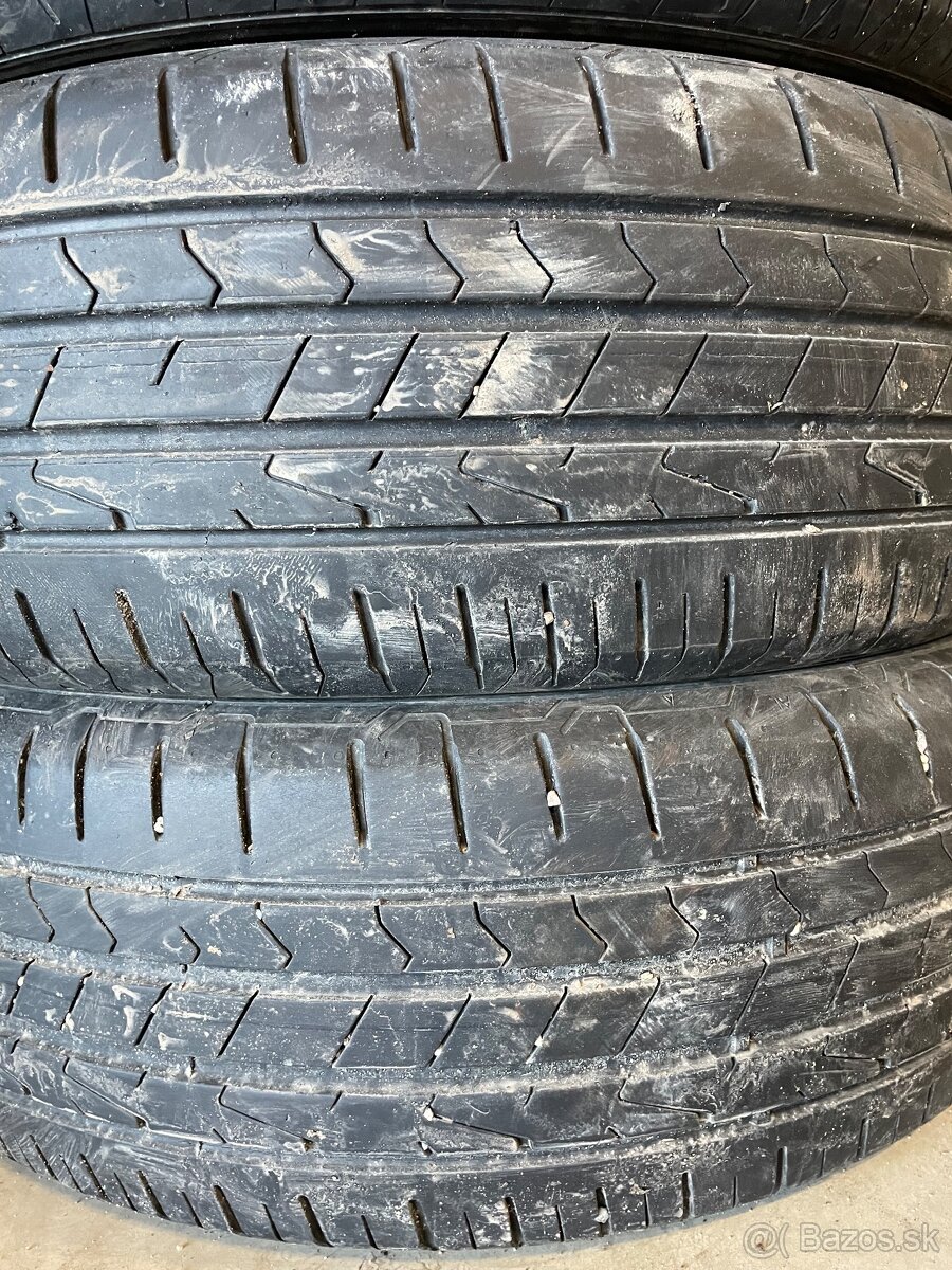 Hankook 215/65 r17 - 3