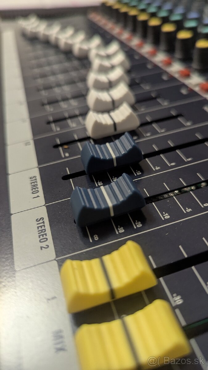 SoundCraft EPM 12 - 3