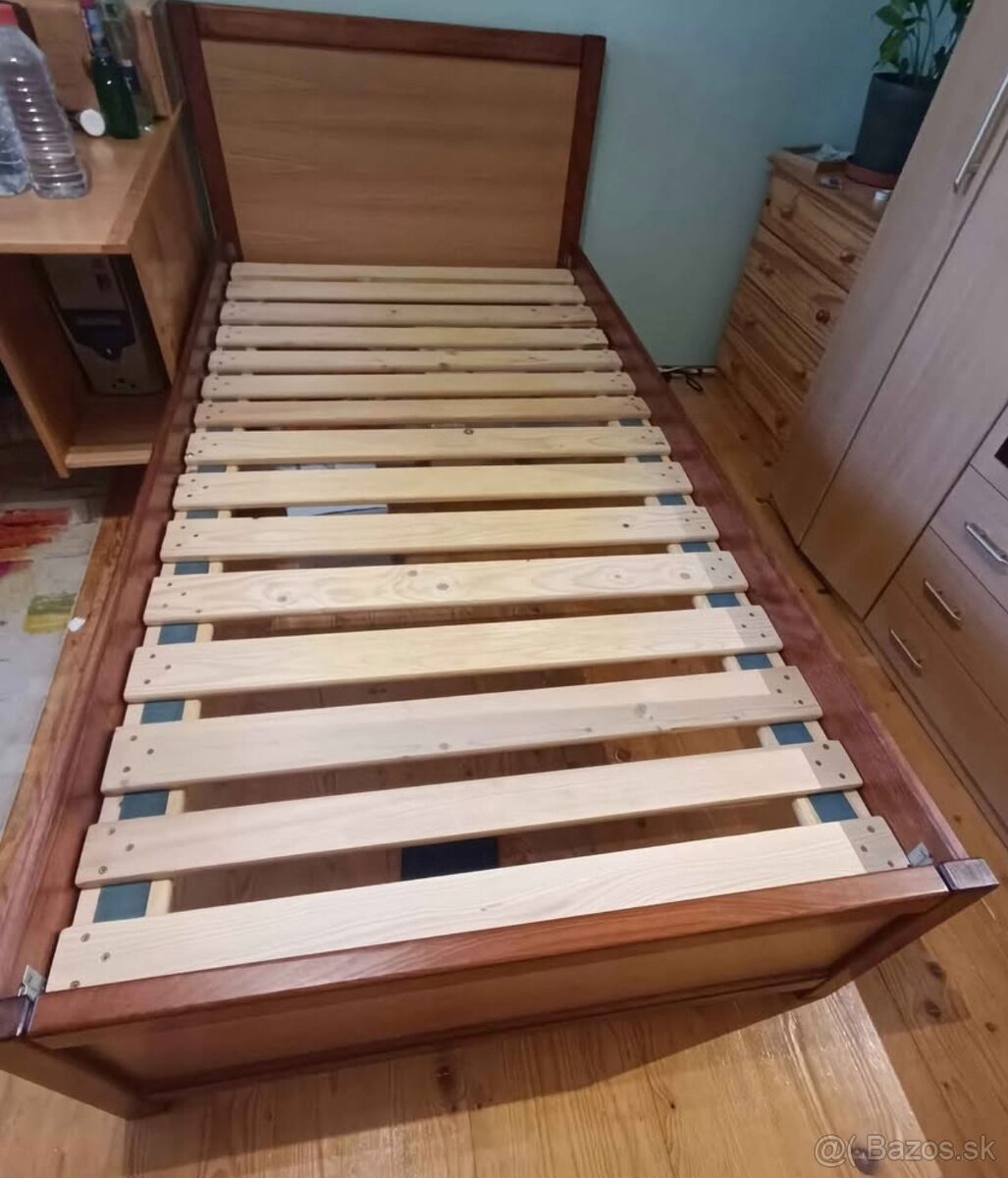 Masívna posteľ na mieru - 3
