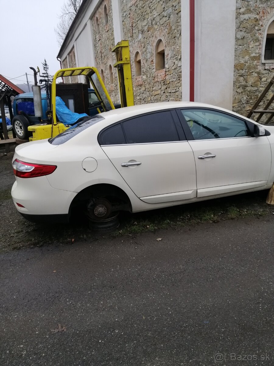 Rozpredám renault fluence - 3