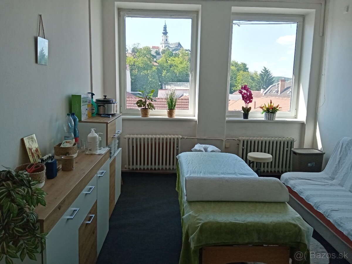 Relaxačné masáže Nitra + chiropraxia - 3