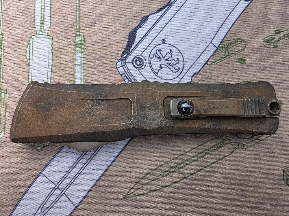 Microtech Combat Troodon Gen III Plague Outbreak - 3